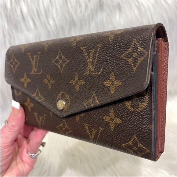Authentic Louis Vuitton Portefeuille Sarah Long Wallet - Picture 4 of 12